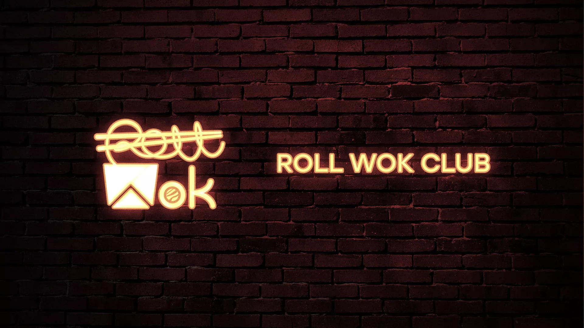Разработка логотипа суши-бара «Roll Wok Club» в Спасске-Рязанском